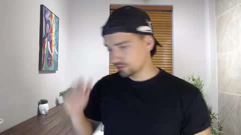 Snapshot of ian_davis chatting on January 29, 2025, 12:02 pm Ian Davis online show from January 29, 2025, 12:02 pm