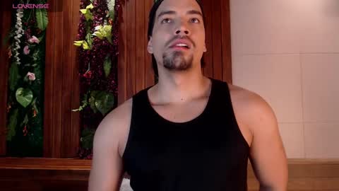 Snapshot of ian_davis chatting on February 26, 2025, 9:05 pm Ian Davis online show from February 26, 2025, 9:05 pm