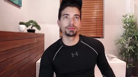 Snapshot of ian_davis chatting on February 28, 2025, 2:31 am Ian Davis online show from February 28, 2025, 2:31 am