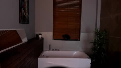 Snapshot of ian_davis chatting on October 15, 2025, 11:43 am Ian Davis online show from October 15, 2025, 11:43 am