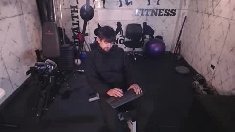 Snapshot of ian_davis chatting on October 27, 2025, 11:36 am Ian Davis online show from October 27, 2025, 11:36 am