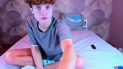 Snapshot of ian_flor chatting on December 3, 2025, 5:55 pm Ian Flor online show from December 3, 2025, 5:55 pm