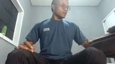 Snapshot of ian_tuner chatting on December 4, 2024, 4:16 pm ian_tuner online show from December 4, 2024, 4:16 pm