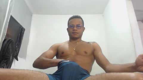 Snapshot of ian_tuner chatting on September 17, 2025, 1:46 pm ian_tuner online show from September 17, 2025, 1:46 pm