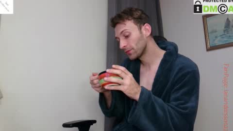 Ian Andersson online show from December 15, 2025, 11:09 pm