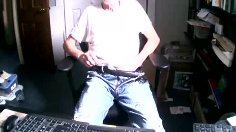 ianh123mb online show from April 10, 2026, 6:12 pm