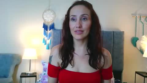 Iberian Moon online show from January 6, 2026, 5:49 pm