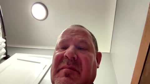 icanmakeyousquirt69 online show from April 13, 2026, 6:46 pm