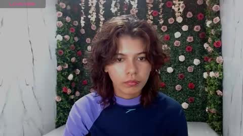 ice_199 online show from November 12, 2025, 2:45 am