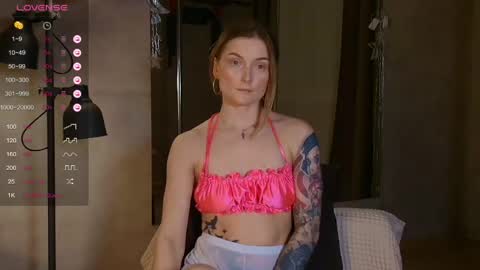 Milena online show from May 13, 2026, 9:22 pm