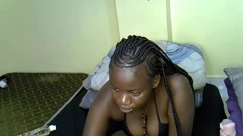 Snapshot of ice_girly chatting on December 4, 2025, 7:00 pm ice_girly online show from December 4, 2025, 7:00 pm