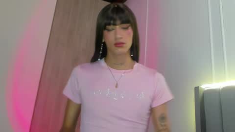 Snapshot of ice_princess__ chatting on February 13, 2026, 3:41 pm Crystall online show from February 13, 2026, 3:41 pm