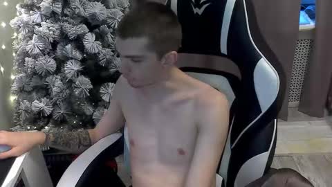 Snapshot of ice_raf chatting on December 3, 2024, 8:05 am MAX online show from December 3, 2024, 8:05 am