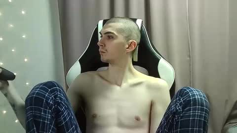 Snapshot of ice_raf chatting on January 30, 2025, 8:01 am MAX online show from January 30, 2025, 8:01 am