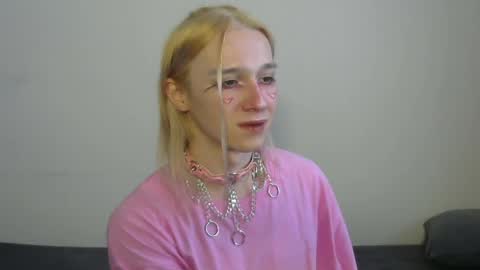 Snapshot of icebenz chatting on April 6, 2026, 12:28 pm Jade online show from April 6, 2026, 12:28 pm