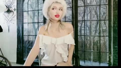 Snapshot of icefoxshadow chatting on May 15, 2026, 9:55 pm onlif4ns lizzy dolly online show from May 15, 2026, 9:55 pm