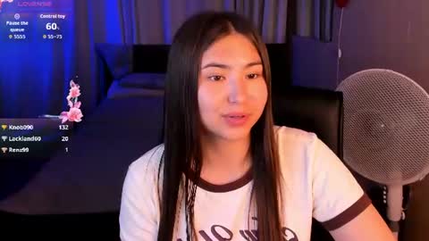 Snapshot of iceicebabe_ chatting on July 3, 2026, 1:34 am Aiza online show from July 3, 2026, 1:34 am