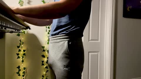 Snapshot of icekingken chatting on December 17, 2024, 5:36 pm Ken online show from December 17, 2024, 5:36 pm