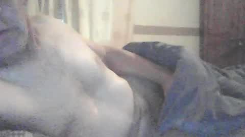 Snapshot of icemandude chatting on July 5, 2026, 8:38 pm icemandude online show from July 5, 2026, 8:38 pm