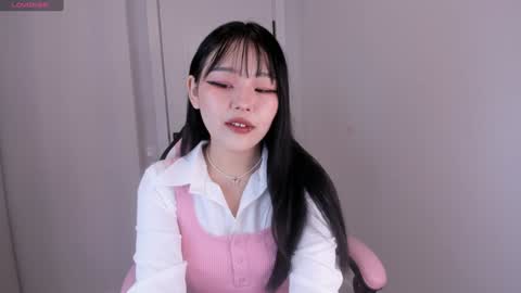 Snapshot of ichigo_o chatting on December 22, 2024, 5:34 am Hitomi online show from December 22, 2024, 5:34 am