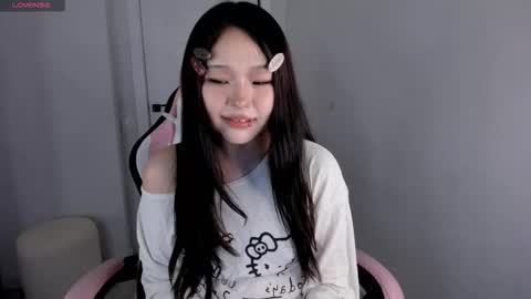 Hitomi   online show from October 19, 2025, 3:45 pm