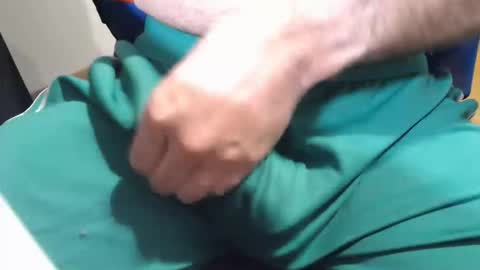 Snapshot of icky_thumps chatting on November 23, 2025, 6:02 am icky_thumps online show from November 23, 2025, 6:02 am