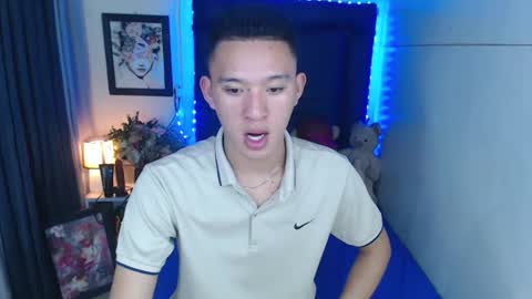 Snapshot of iconicmateo chatting on December 24, 2024, 7:55 pm Mateo online show from December 24, 2024, 7:55 pm