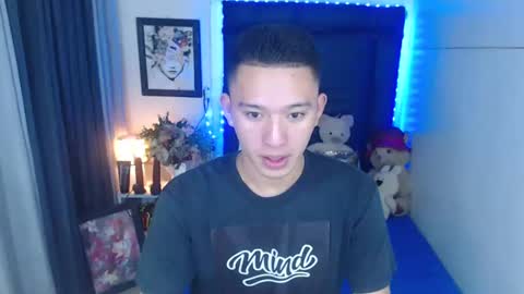 Snapshot of iconicmateo chatting on December 25, 2024, 7:24 pm Mateo online show from December 25, 2024, 7:24 pm