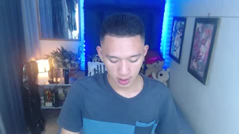 Snapshot of iconicmateo chatting on January 14, 2025, 3:04 pm Mateo online show from January 14, 2025, 3:04 pm