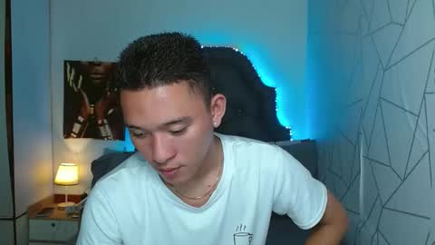Snapshot of iconicmateo chatting on January 26, 2025, 5:45 am Mateo online show from January 26, 2025, 5:45 am