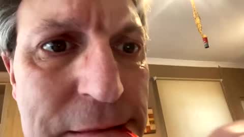 Snapshot of icums4u chatting on February 4, 2025, 2:43 pm icums4u online show from February 4, 2025, 2:43 pm