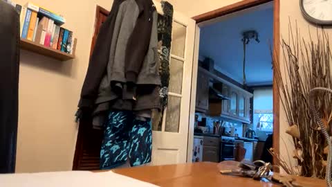 Snapshot of icums4u chatting on February 4, 2026, 8:31 am icums4u online show from February 4, 2026, 8:31 am