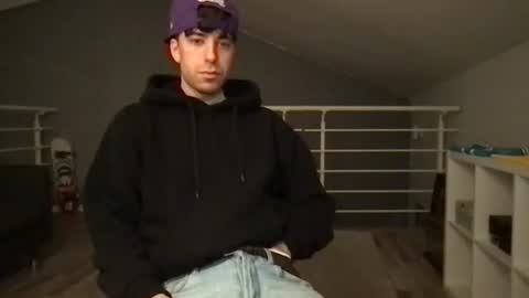 icyninesix online show from February 1, 2025, 6:29 pm