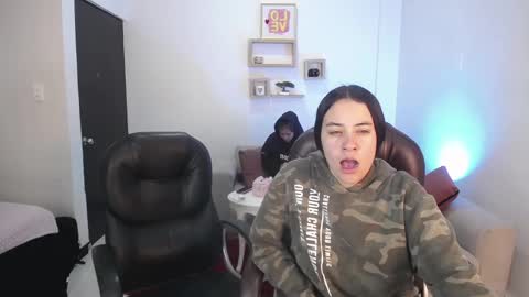 Icy online show from January 22, 2025, 11:34 am