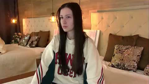 Ida Mask online show from December 15, 2025, 10:41 am