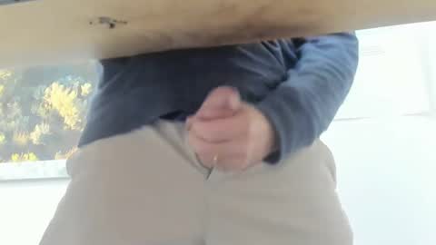 idfunguy2023 online show from November 20, 2025, 1:06 am