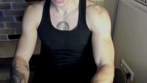 yo online show from November 17, 2025, 7:08 pm