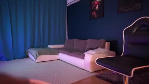 Little Flower online show from November 15, 2025, 4:58 pm