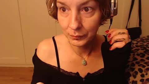 Snapshot of ifk_donkeysfr chatting on October 20, 2025, 1:50 am Ifk Donkeys online show from October 20, 2025, 1:50 am