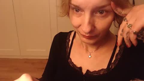 Snapshot of ifk_donkeysfr chatting on October 24, 2025, 4:14 pm Ifk Donkeys online show from October 24, 2025, 4:14 pm