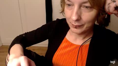 Snapshot of ifk_donkeysfr chatting on December 4, 2025, 4:27 pm Ifk Donkeys online show from December 4, 2025, 4:27 pm