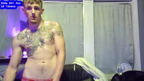 Snapshot of igetherwetter chatting on December 23, 2024, 4:12 am Amiri Roue online show from December 23, 2024, 4:12 am