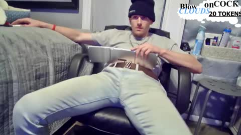 Snapshot of igetherwetter chatting on December 27, 2024, 1:00 am Amiri Roue online show from December 27, 2024, 1:00 am