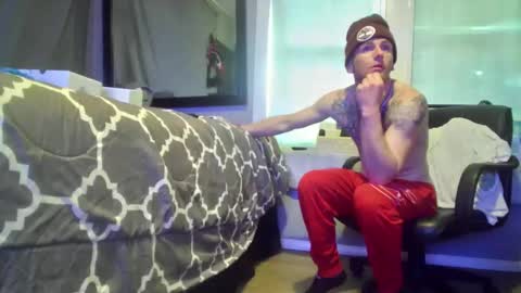 Snapshot of igetherwetter chatting on December 31, 2024, 6:35 pm Amiri Roue online show from December 31, 2024, 6:35 pm