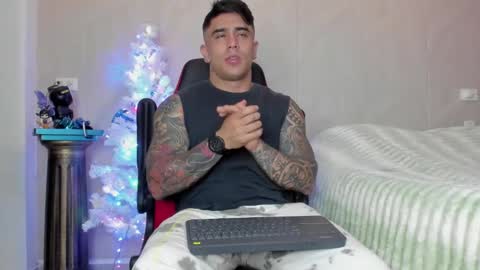 Snapshot of igor_scott chatting on December 31, 2024, 2:19 am Igor scott online show from December 31, 2024, 2:19 am