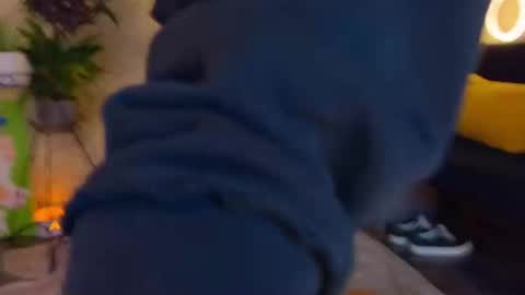 Emmy  help me reach 100 thumbs up online show from September 15, 2025, 3:56 pm