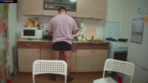 Julia and Mira online show from December 5, 2024, 3:59 am