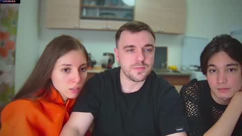 Julia and Mira online show from January 15, 2025, 2:35 pm