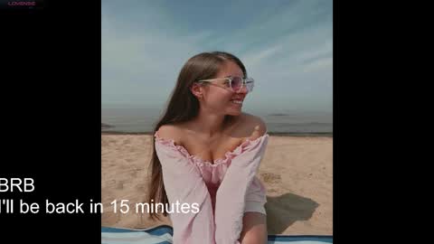 Julia and Mira online show from September 14, 2025, 6:18 pm