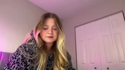 Snapshot of iheartcassie2844 chatting on October 3, 2025, 11:13 pm cassie online show from October 3, 2025, 11:13 pm